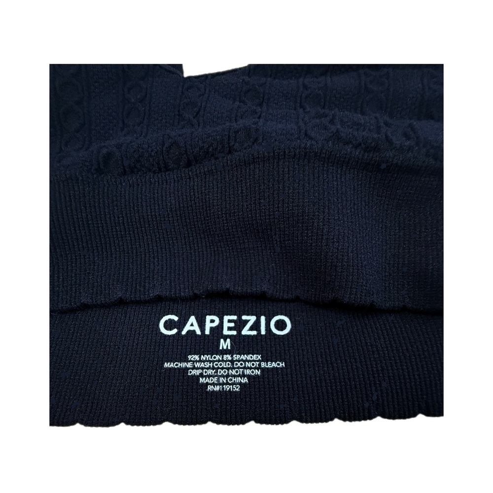 Capezio Seamless Wave Jacquard Bralettes. 2 Pack. Black / Tan. Size M - Picture 4 of 7